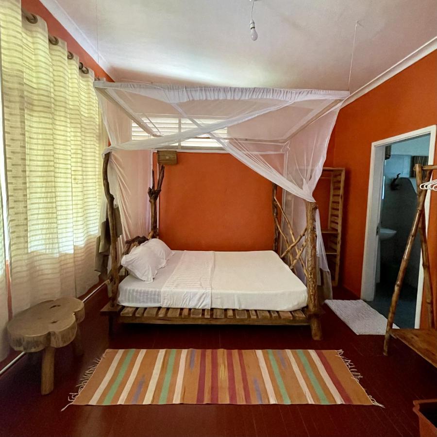 Jinja Backpackers Pansiyon Oda fotoğraf