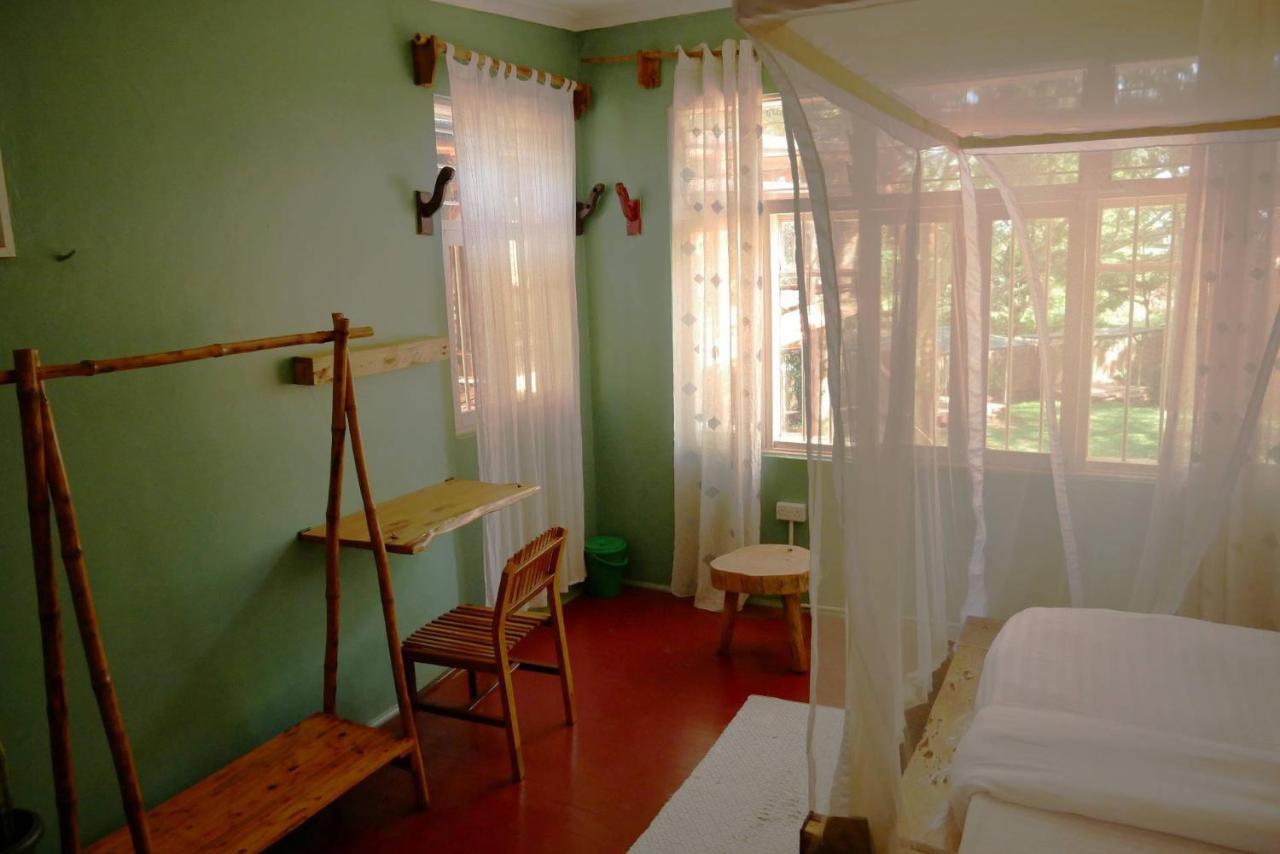 Jinja Backpackers Pansiyon Dış mekan fotoğraf