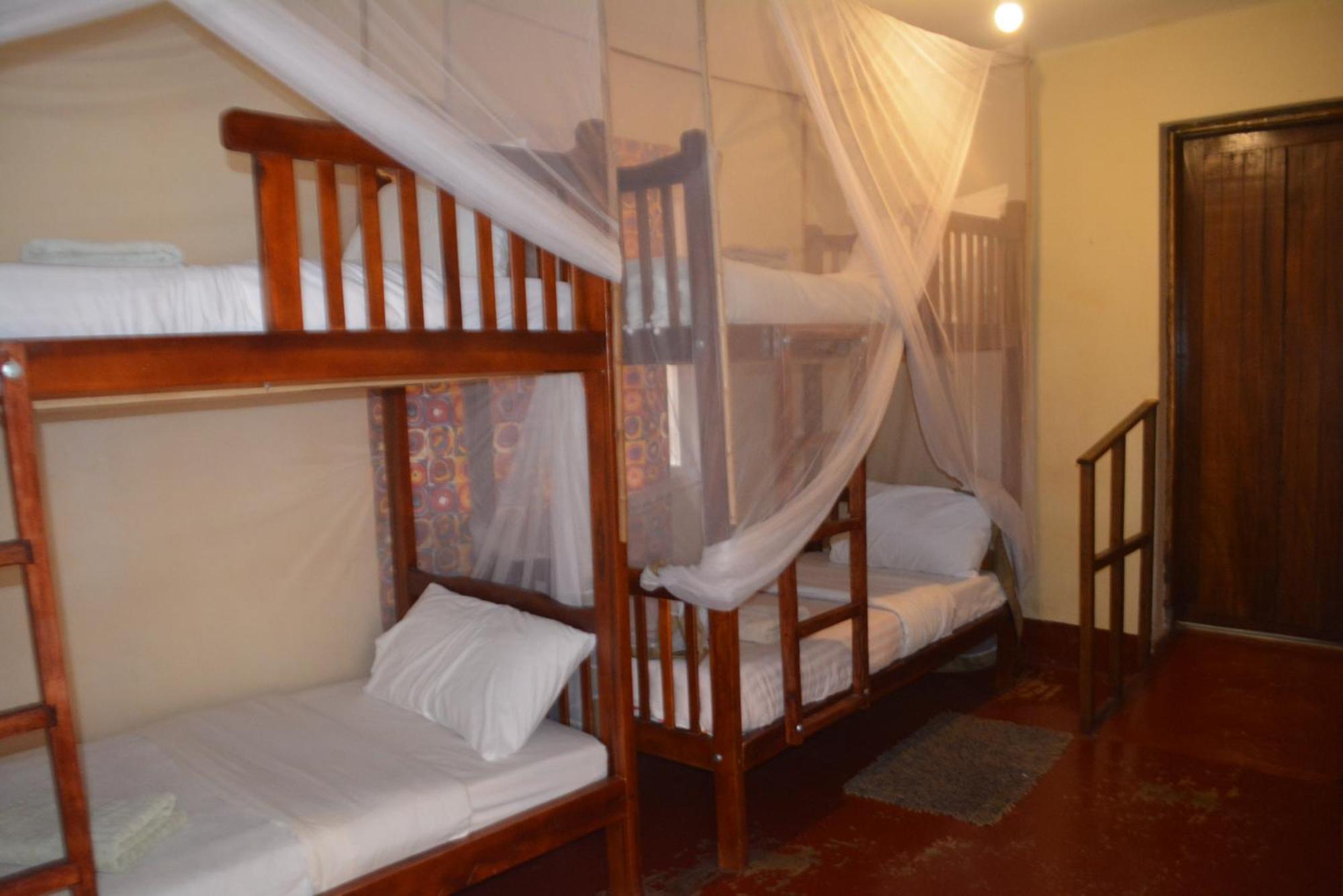 Jinja Backpackers Pansiyon Dış mekan fotoğraf