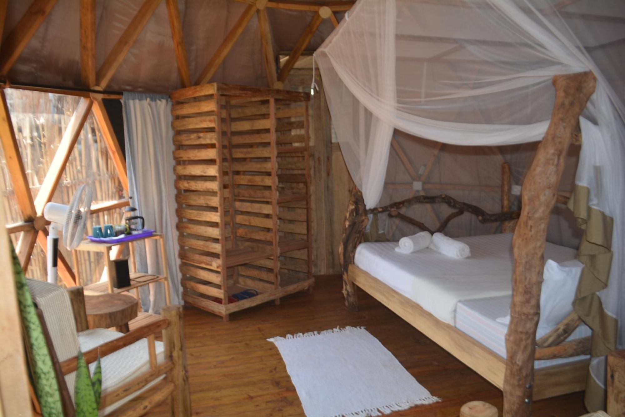 Jinja Backpackers Pansiyon Dış mekan fotoğraf