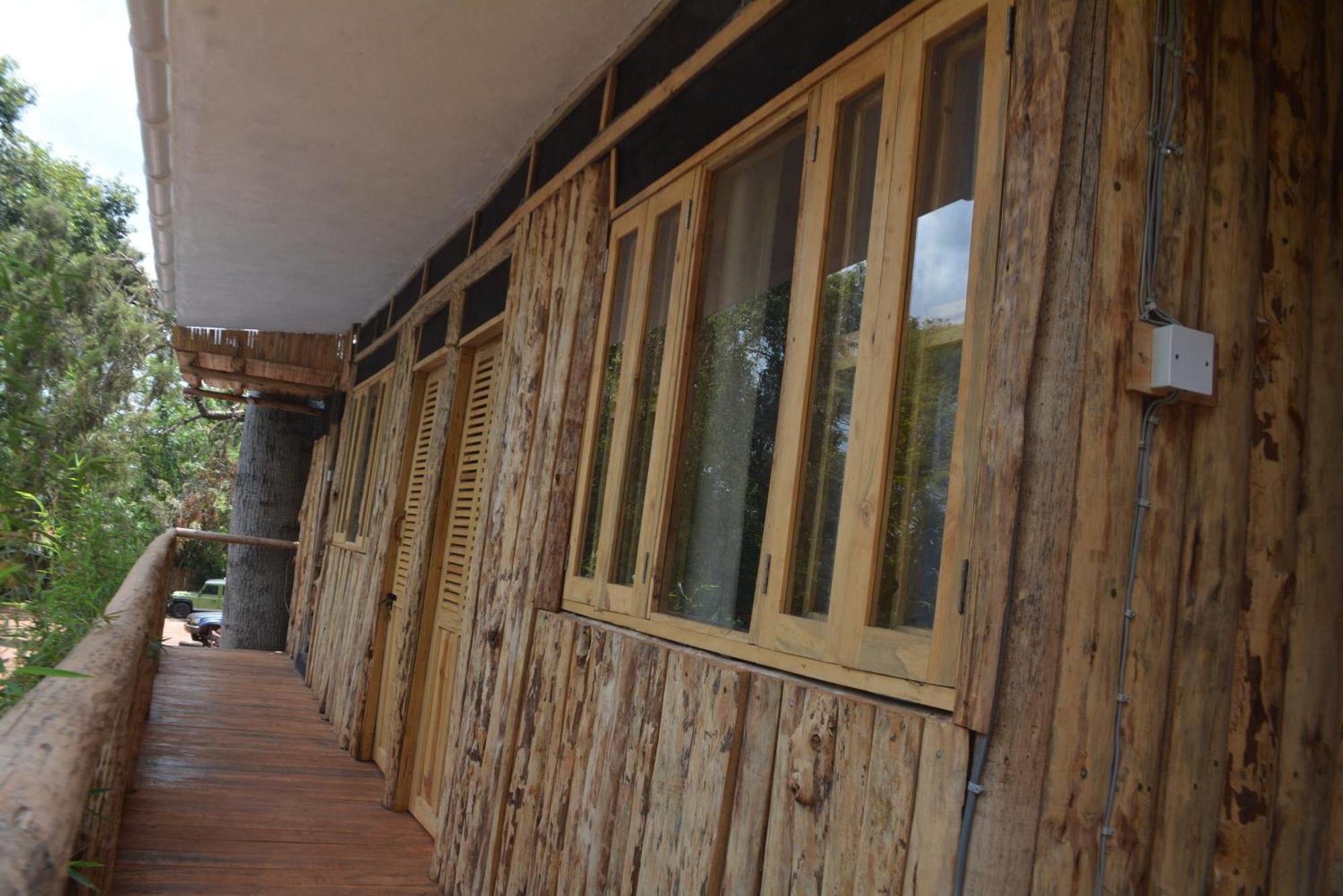 Jinja Backpackers Pansiyon Dış mekan fotoğraf