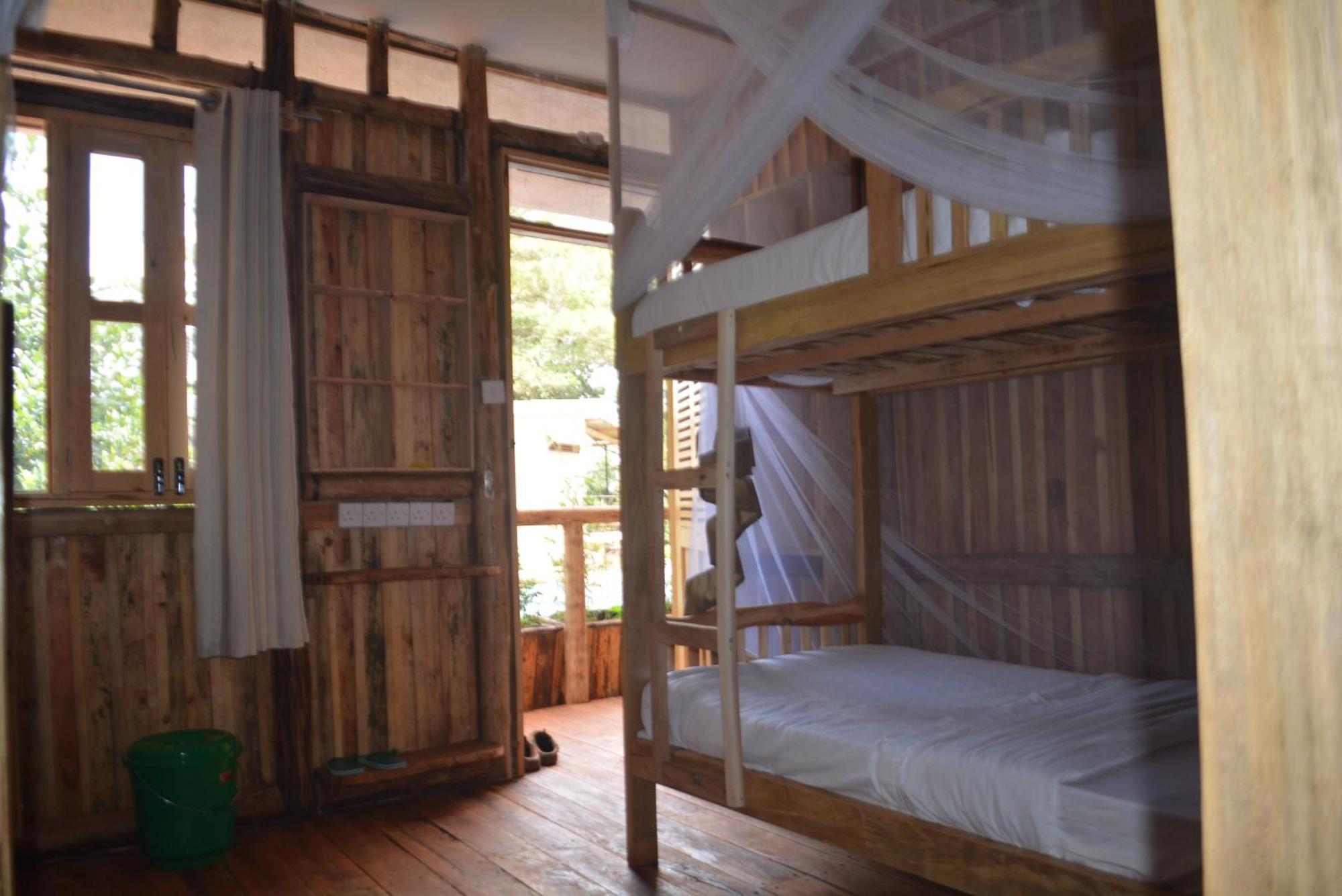 Jinja Backpackers Pansiyon Dış mekan fotoğraf