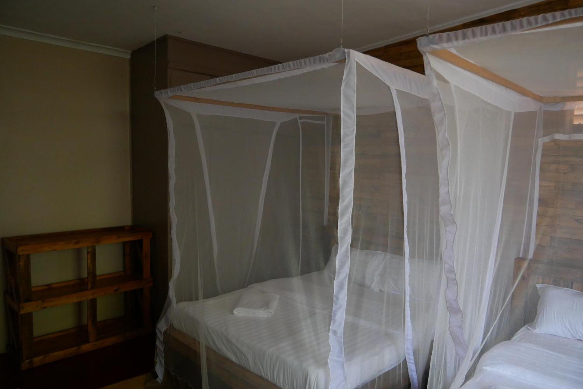Jinja Backpackers Pansiyon Oda fotoğraf